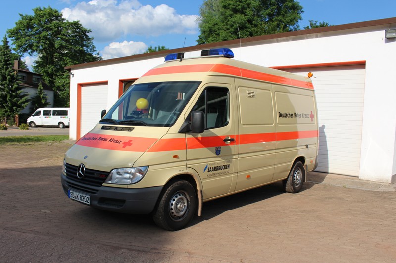 Krankentransportwagen-4 (KatS)